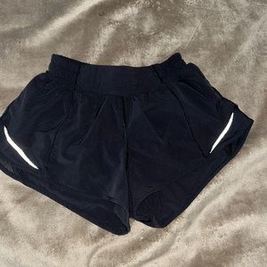 LULULEMON HOTTY HOT SHORTS